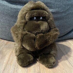 New Gorilla with Velcro Hands